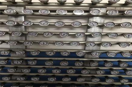 Composition de base du banc de test intégré des composants hydrauliques